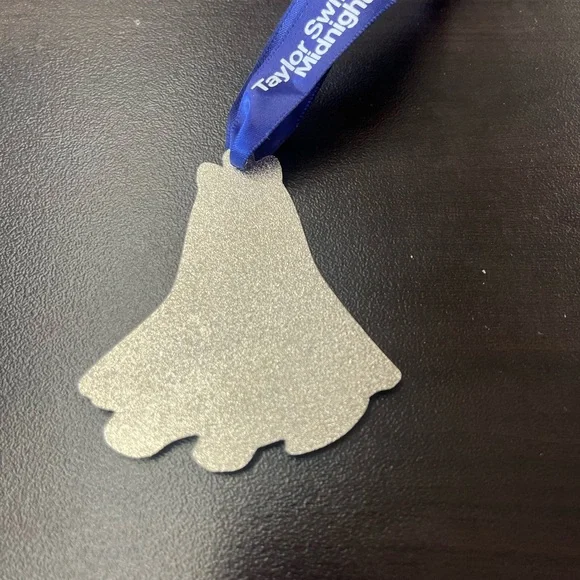 Taylor Swift Purple Ghost #II ornament box NOT included - Picture 7 of 8